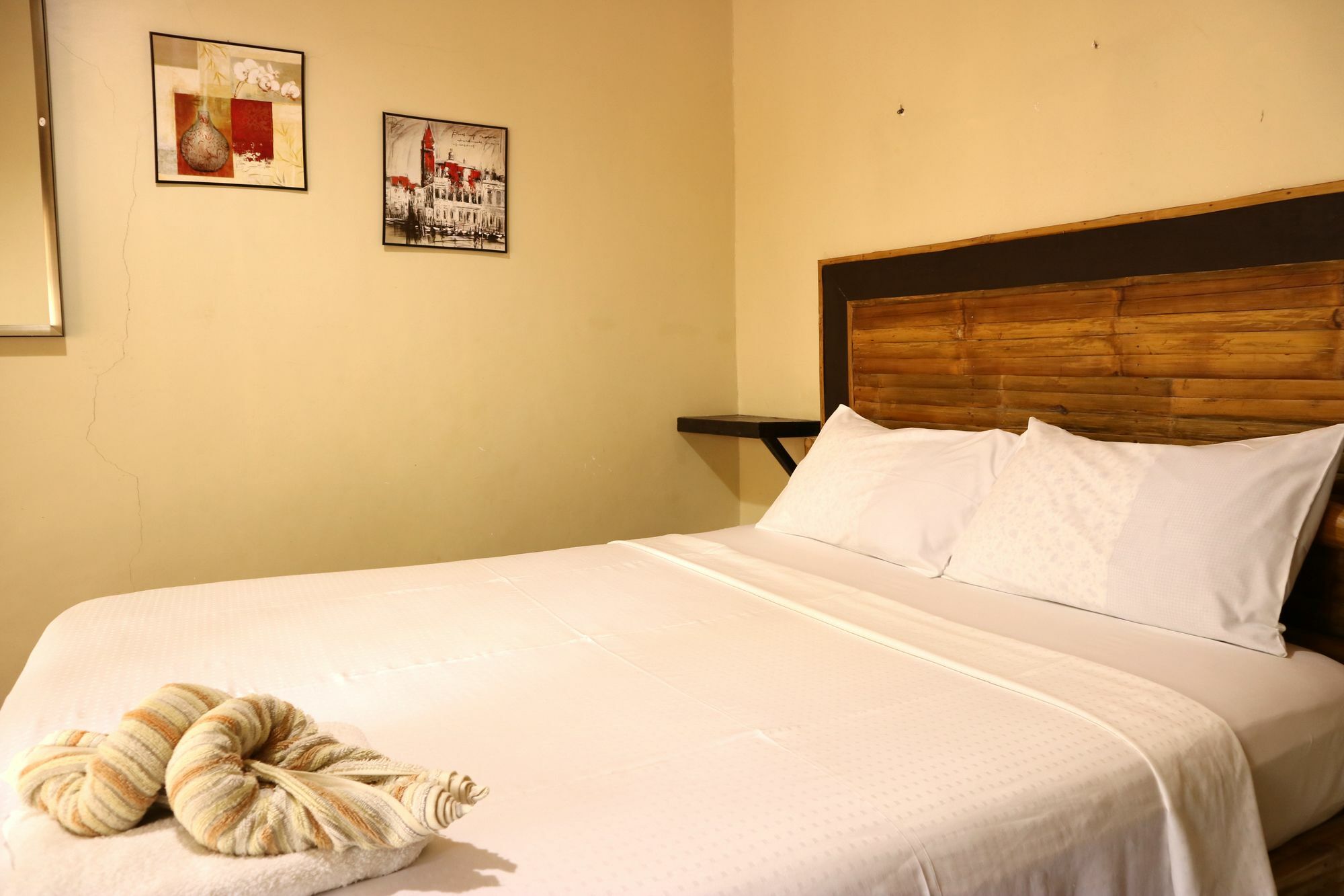 Casa Mia Resort Puerto Galera Bagian luar foto